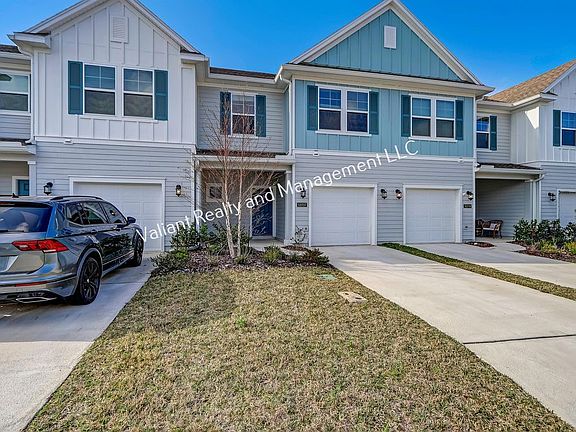 2nd image of 12737 Josslyn Ln