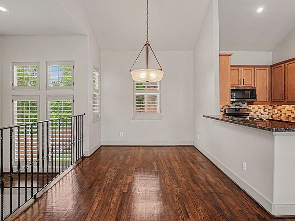 5th image of 5008 Schuler St