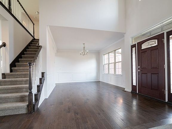 3rd image of 231 Singh Blvd
