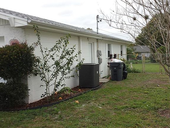 3rd image of 6133 Donegal E