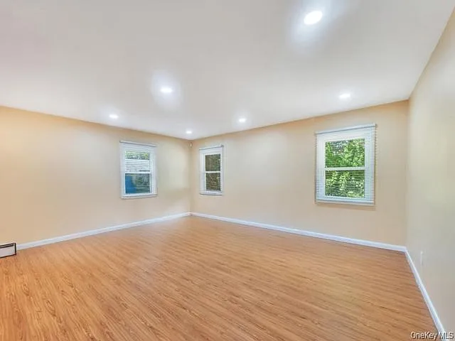 38 Barker Dr — Photo 8
