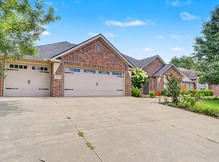 1110 Ellen Ray Ln, Centerton, AR 72719