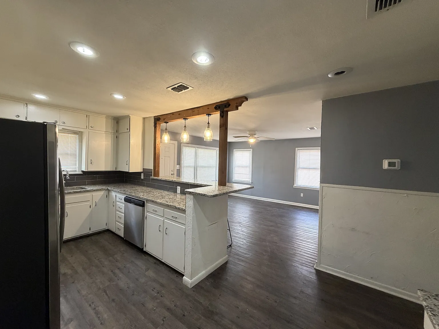 4205 41st Street- PM2 - 1 — Photo 3