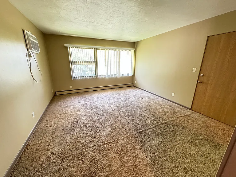 1930 Washington St #5 — Photo 7