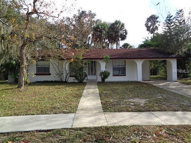 1st image of 744 Baywood Cir