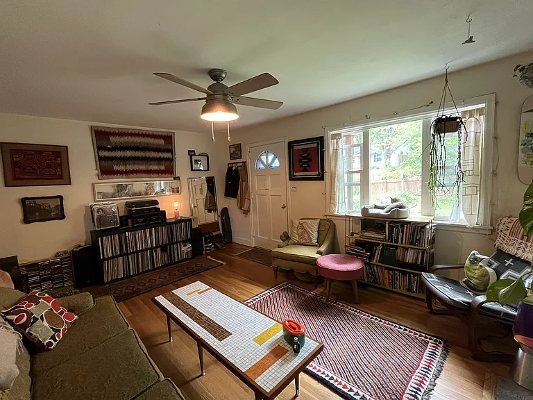 176 Sulphur Springs Rd — Photo 3