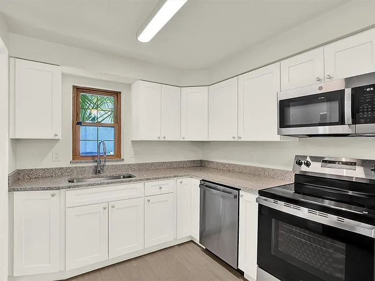 1187 Bass Blvd #A — Photo 8