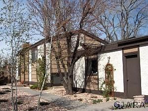 1st image of 1032 Lakeside Dr