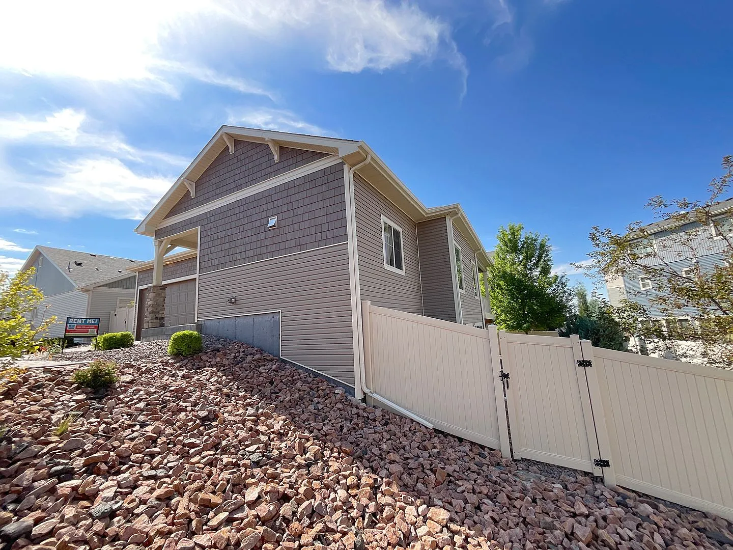 3 Bedroom Home Available Near Marksheffel Rd & Dublin Blvd! — Photo 3