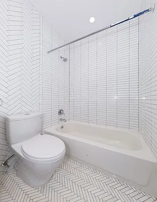 Rented by REAL New York | media 21