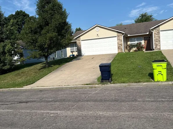 705 Elliott Ln, Knob Noster, MO 65336