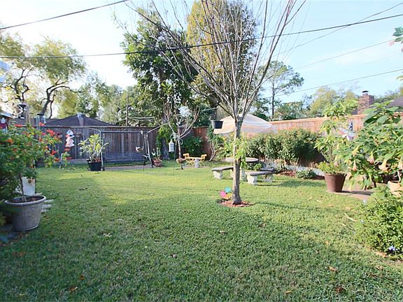 4th image of 5910 De Lange Ln