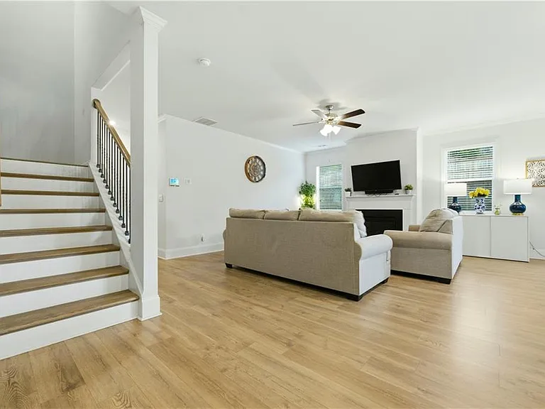 196 Treeline Trl — Photo 5