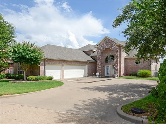 1st image of 2410 Teal Pl