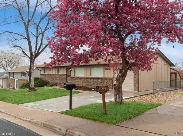 1230 E 98th Avenue E, Thornton, CO 80229