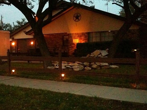 3rd image of 2502 Hidden Hill Dr