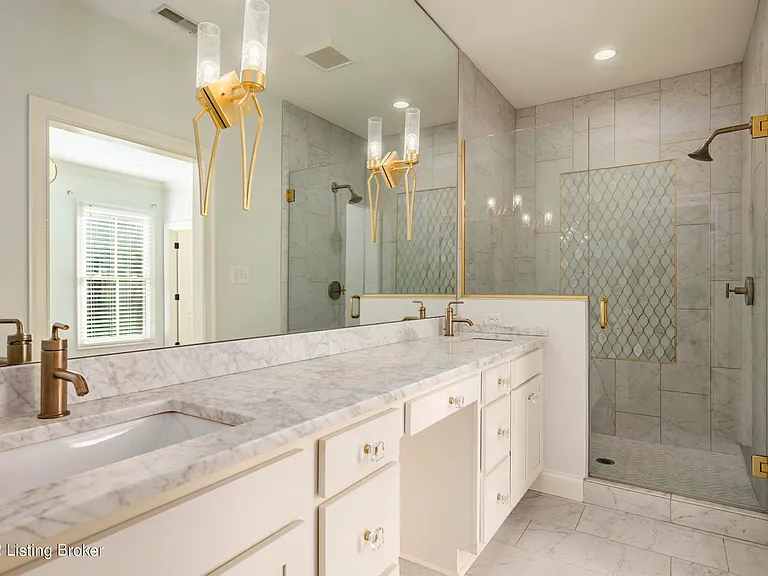 9409 Civic Way — Photo 18