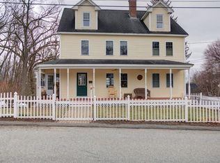 21 High St, Ayer, MA 01432