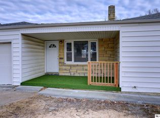 5014 Pinkney St, Omaha, NE 68104