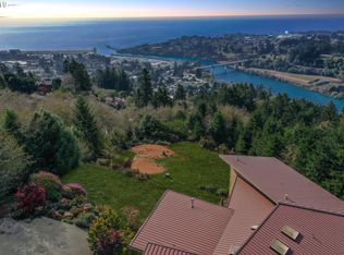 16897 Crown Terrace Rd, Brookings, OR 97415