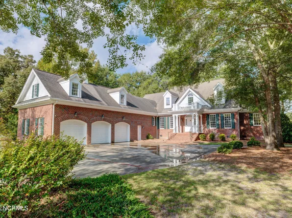 140 River Woods Drive, Wallace, NC 28466