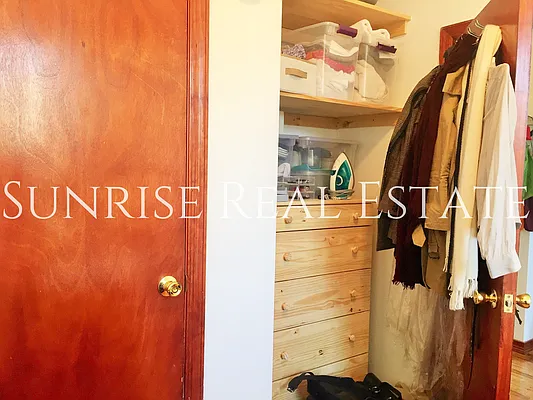 Rented by Sunrise Real Estate | media 18