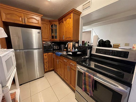 4th image of 8405 NW 8th St APT 205