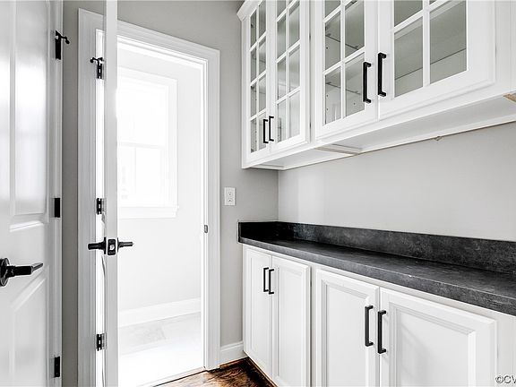 5th image of 1206 1/2 N 19th St