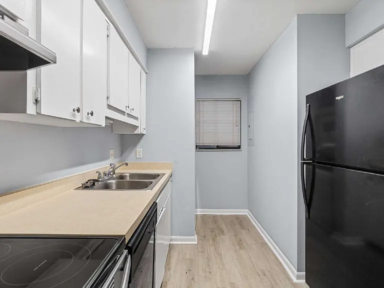 2953 SW 32nd Ave — Photo 14