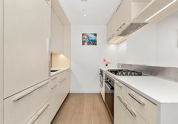 5th image of 252 South St #52E