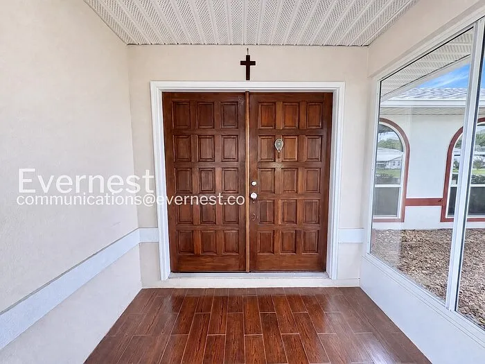 5609 Rosewall Cir — Photo 2