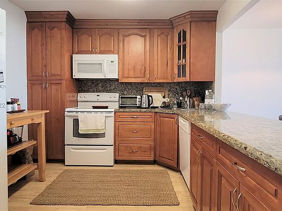 3rd image of 2780 NE 183rd St APT 1205