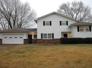1310 S 30th Pl, Parsons, KS 67357