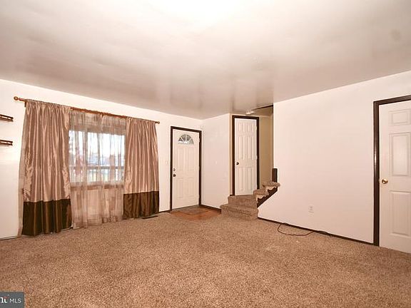5th image of 704 Seawall Rd