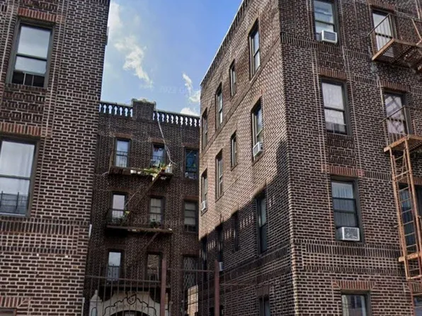 97-52 75th Street #A5, Ozone Park, NY 11416