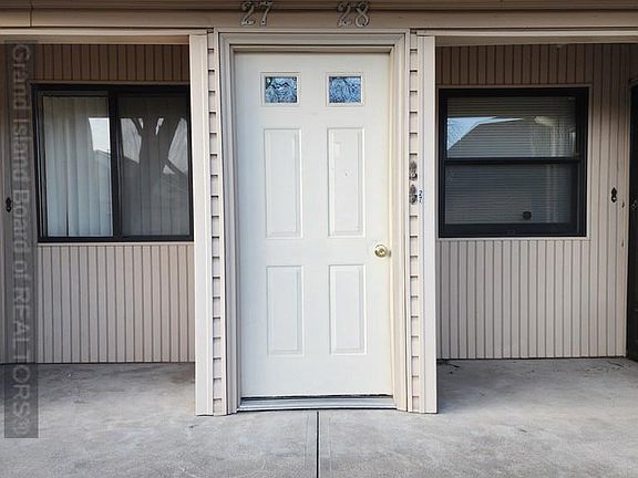 2nd image of 3027 W Capital Ave Suite 27