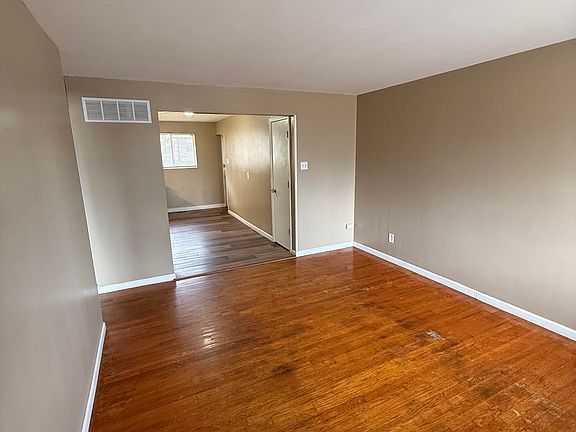 3rd image of 10124 Douglas Ct #10124