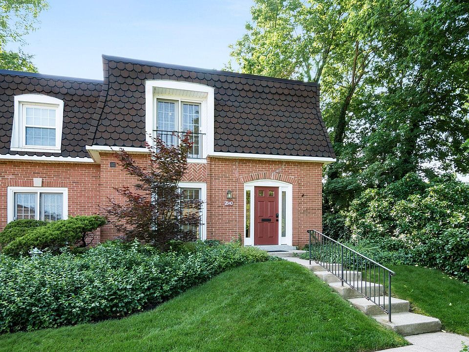 1st image of 2840 Chateau Cir S #28