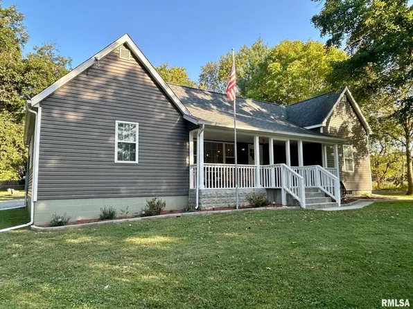 1020 W Stotlar St, Herrin, IL 62948