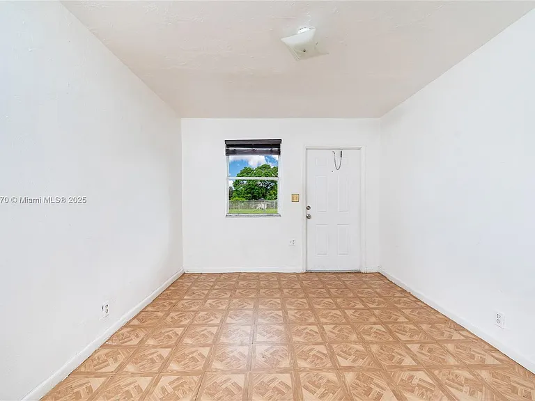 10015 SW 170th Ter #2 — Photo 13