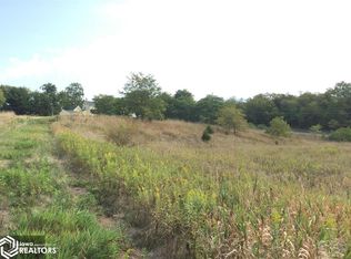 920 N B St, Fairfield, IA