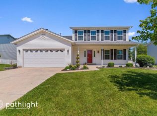 905 Lands End Cir, Saint Charles, MO