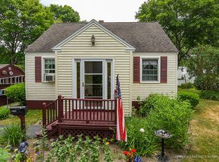 29 Meadow Way, Cape Elizabeth, ME 04107