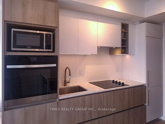 5th image of 319 Jarvis St #2916