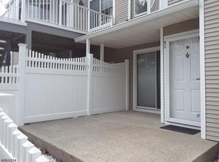 51 Bentley Ct, Bedminster, NJ 07921