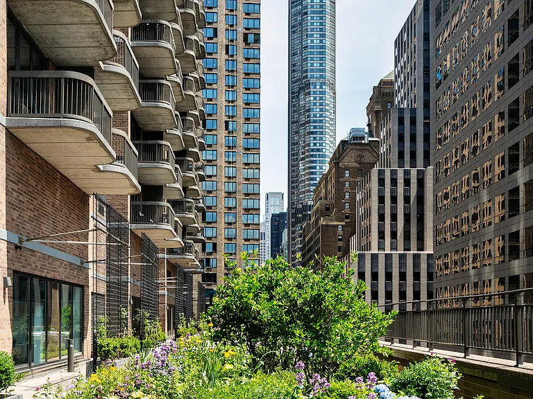 235 W 56th St #36M — Photo 33