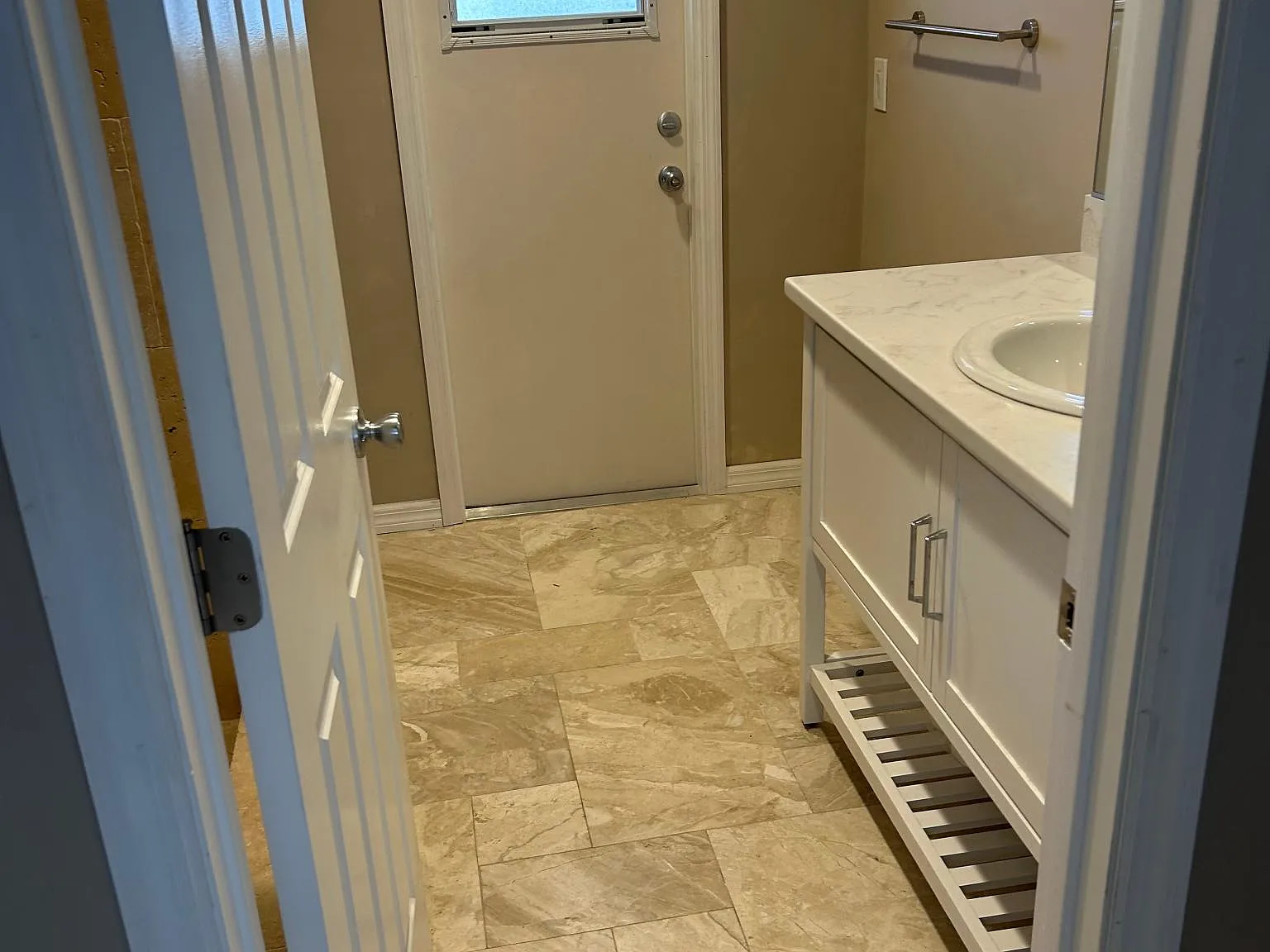 3 bed, 1455 sqft, $1,850 — Photo 4