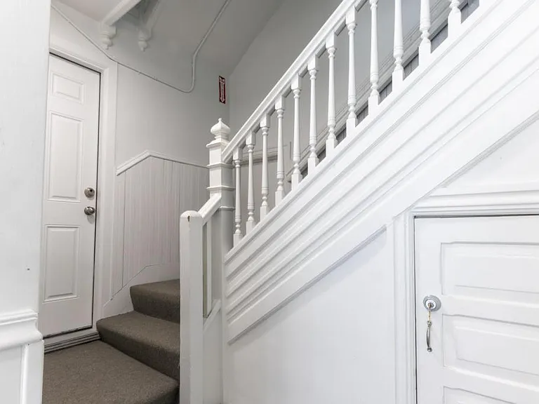 713 Locust St #8 — Photo 5