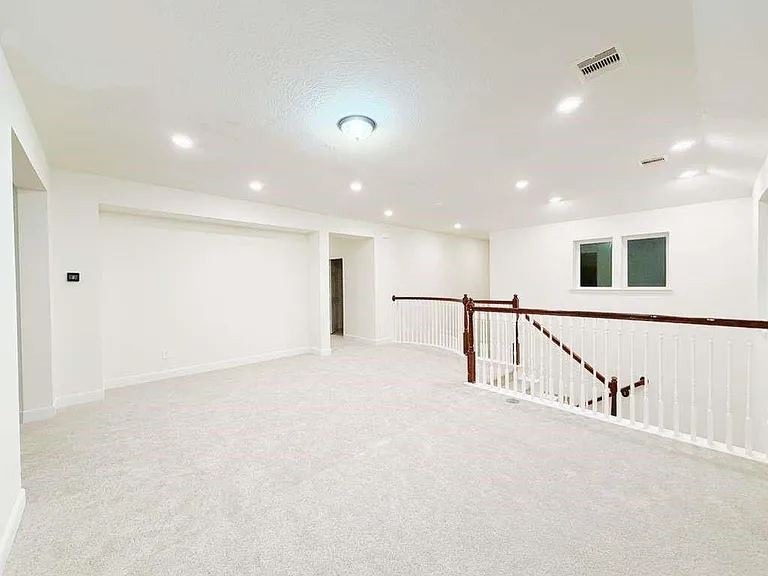 15406 Easton Gate Ln — Photo 18