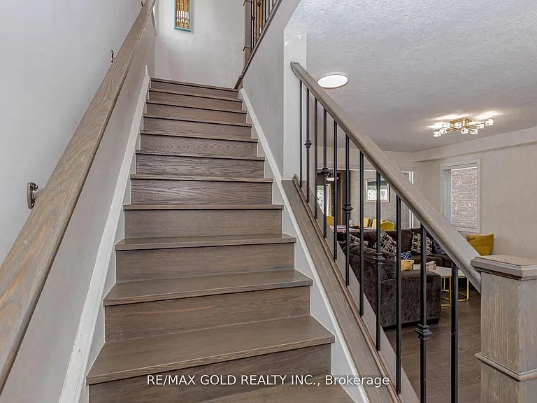 240 Birkinshaw Rd — Photo 28